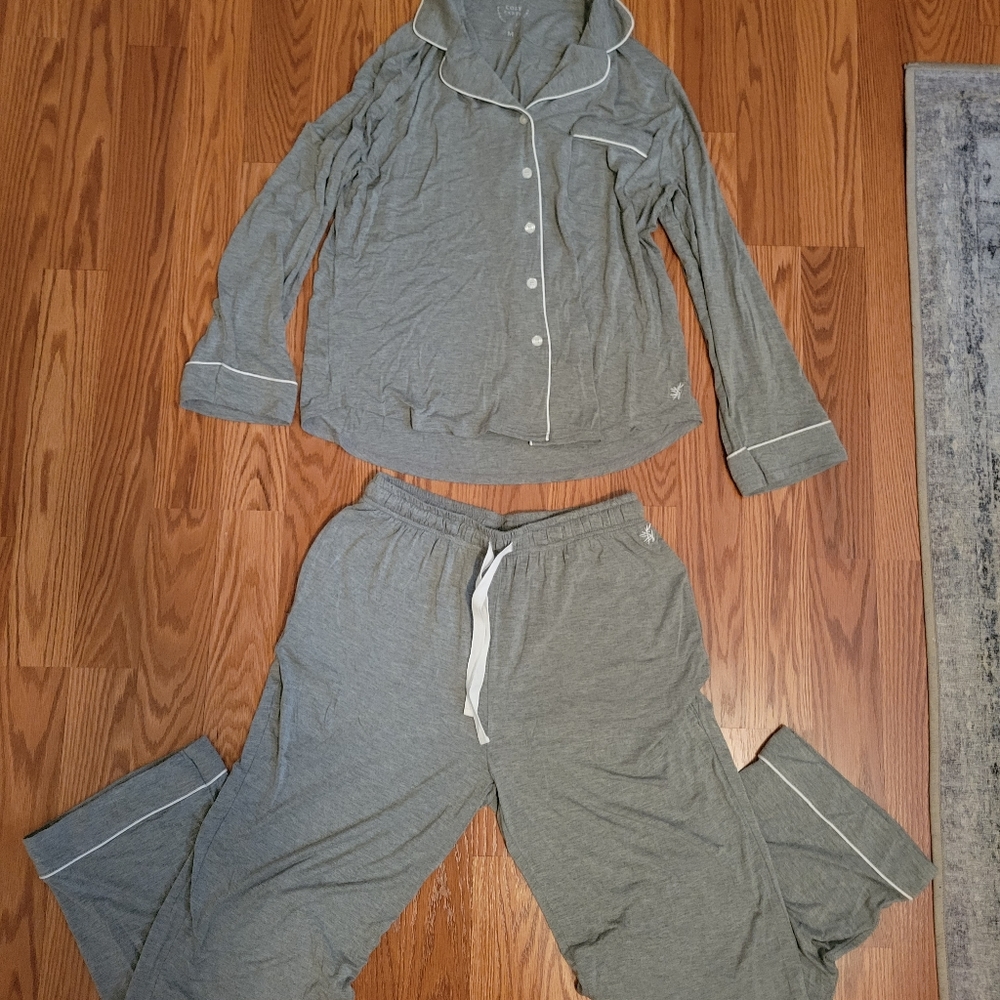 Cozy Earth bamboo pajama set